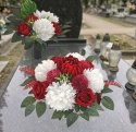 Elegancki komplet na Wszystkich Swietych z chryzantemą różą i czosnkiem ozdobnym
